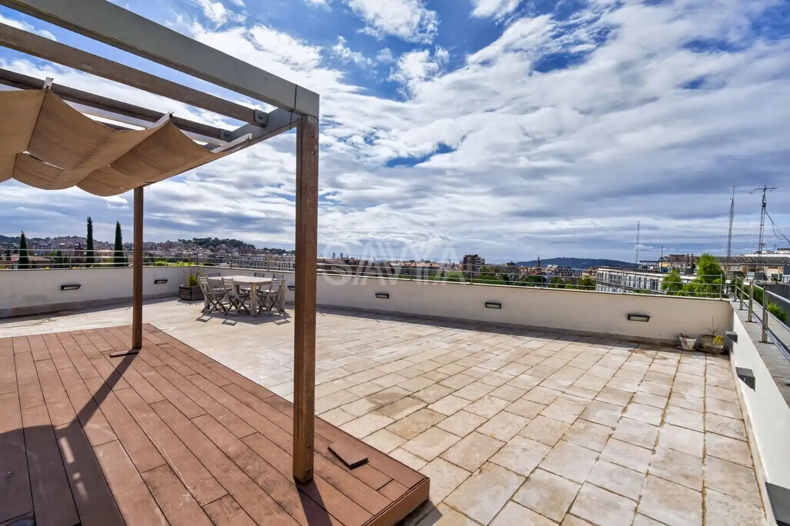 Terraza de Casa o chalet en venta en Barcelona con Aire acondicionado, Terraza y Trastero