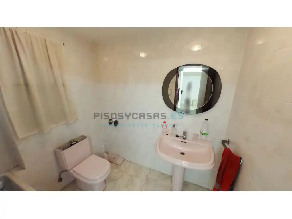 Baño de Local en venta en Zaragoza con Amueblado