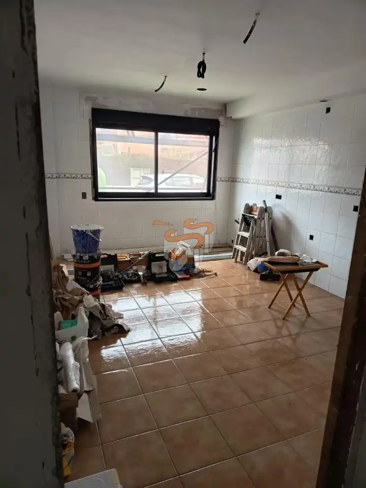 Casa adosada en venda en Ferrol amb Calefacció, Jardí privat i Terrassa