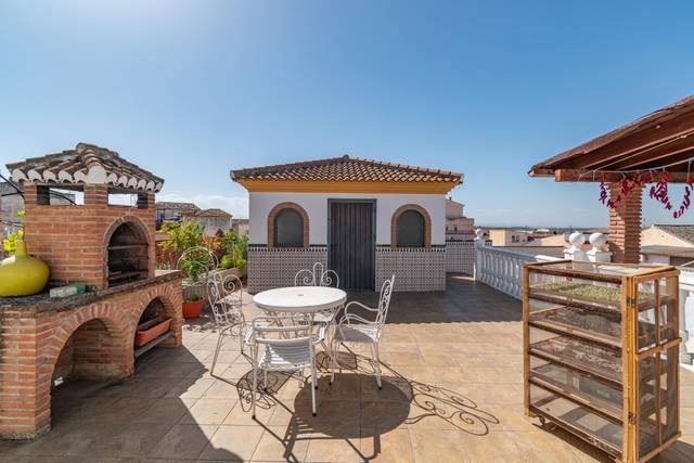 Casa-chalet en Venta en  BARQUILLO en Atarfe