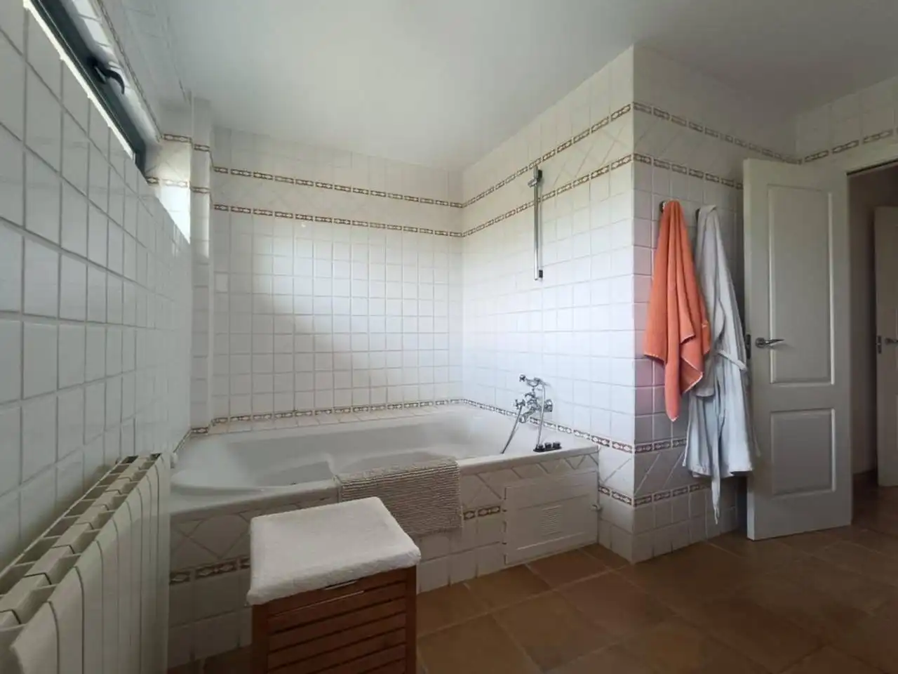 Baño de Casa o chalet en venta en Petrer con Aire acondicionado, Calefacción y Jardín privado
