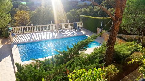 Foto 3 de Casa o xalet en venda a Calle Canario, 18, Calalberche, Santa Cruz del Retamar