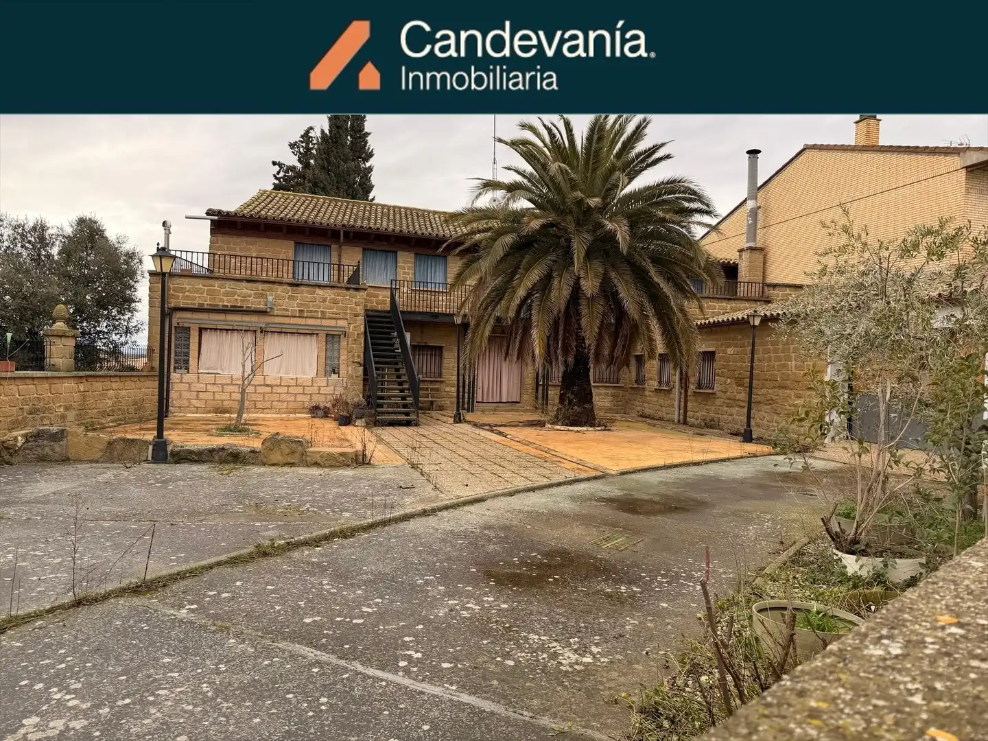 Xalet amb jardí en venda a Calle Buenavista