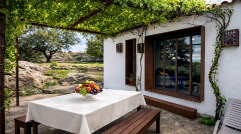 Finca rústica autosostenible con casa, licencia turística y vistas espectaculares, imatge 2