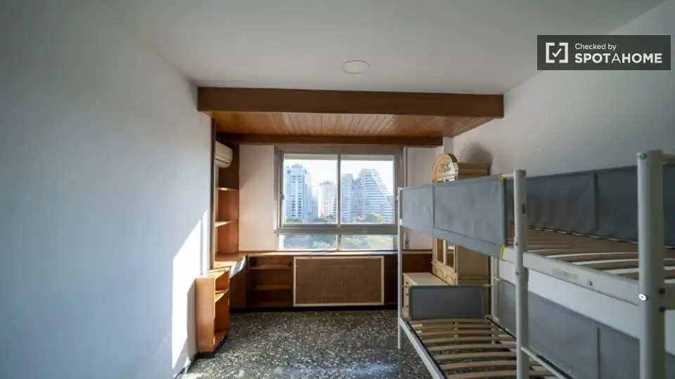 Wohnung mit Terrasse zur Miete in Quatre Carreres, imagen 11