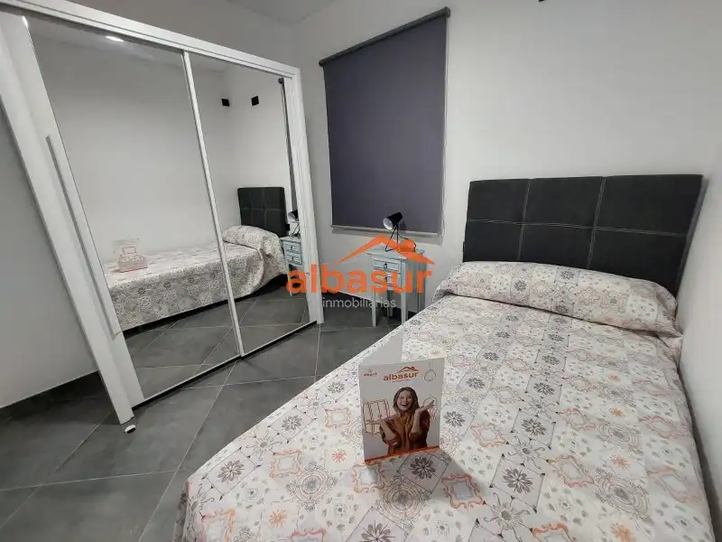 Habitación de Piso de alquiler en Córdoba con Aire acondicionado, Terraza y Amueblado