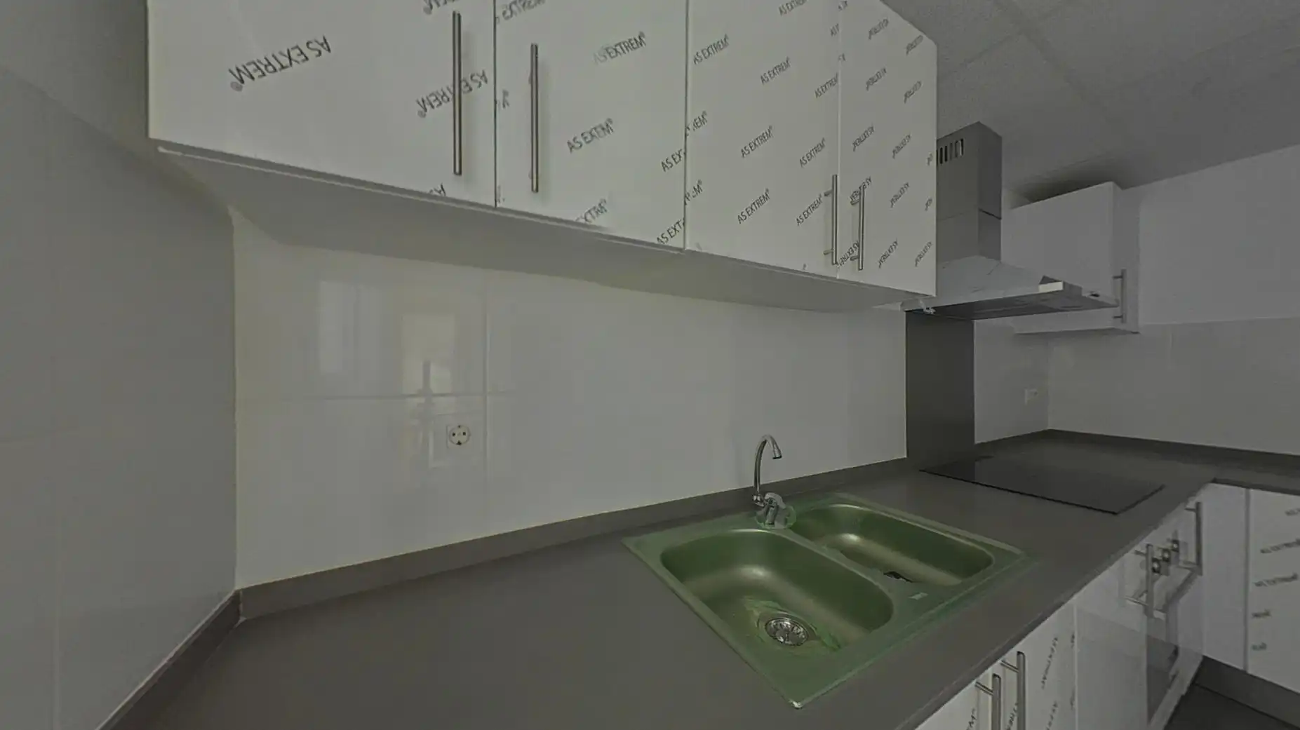 Piso en venta en Av Abat Marcet, Zona Esportiva