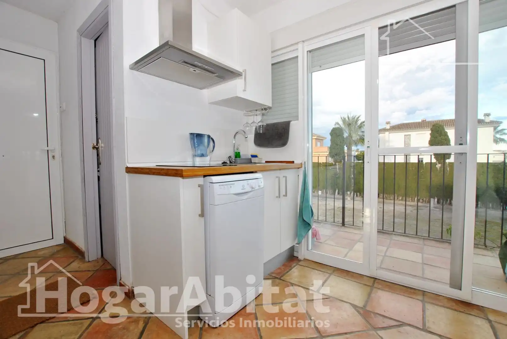 Cuina de Casa o xalet en venda en Oliva amb Aire condicionat, Jardí privat i Terrassa
