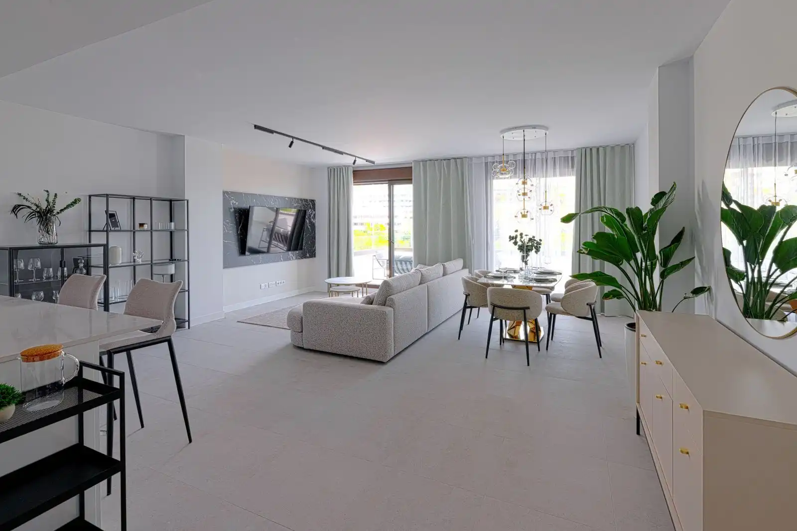 Piso con piscina en venta en Calle Lituania 5-7, imagen 3