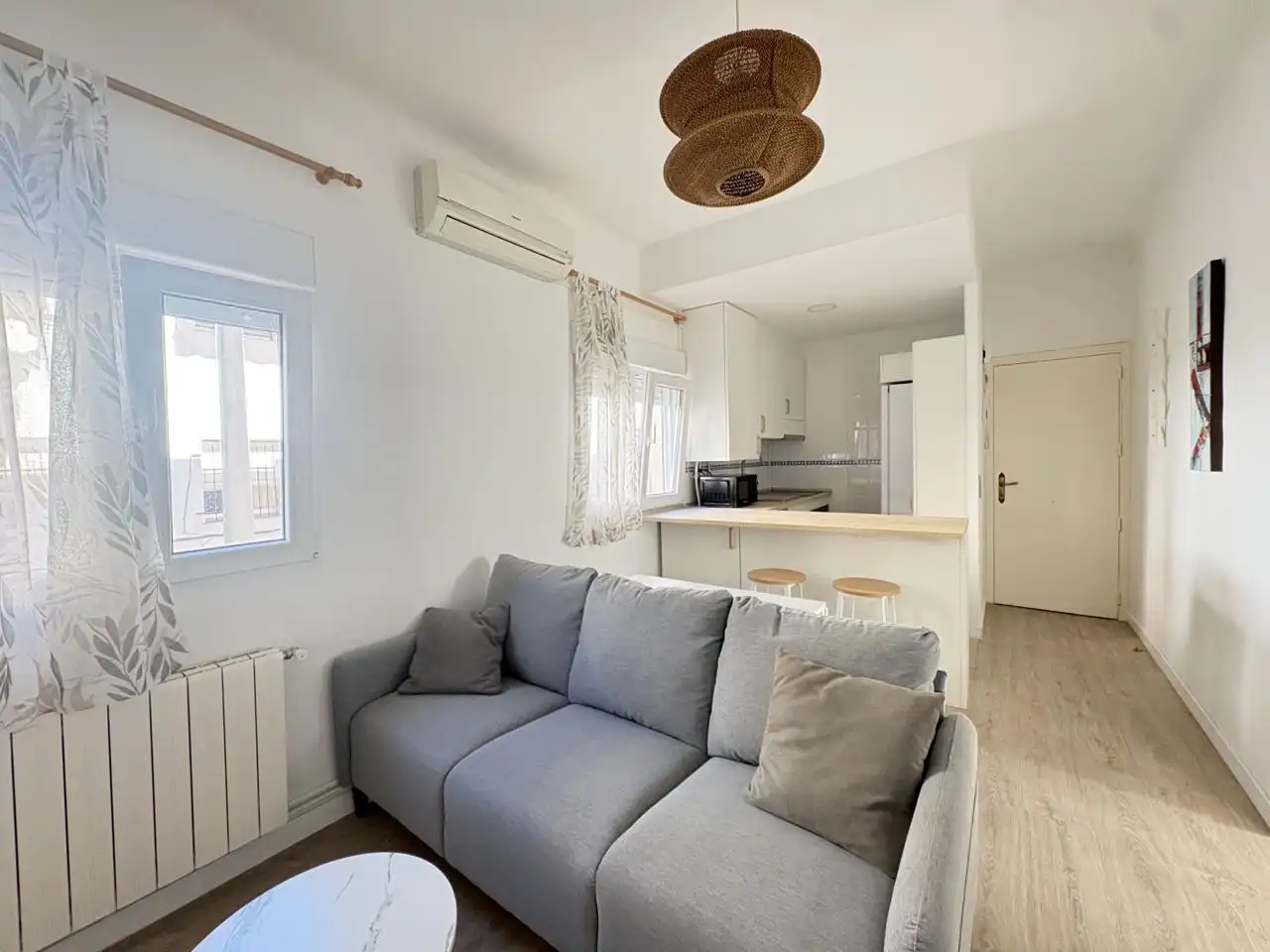 Flat to rent in Calle Ribota