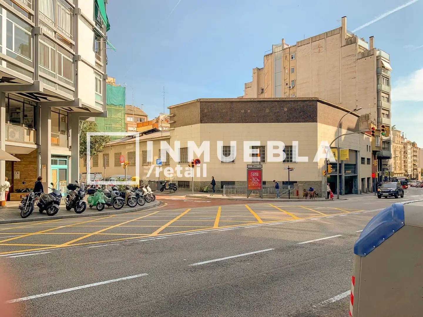 Vista exterior de Local en venta en Barcelona con Aire acondicionado, Terraza y Alarma