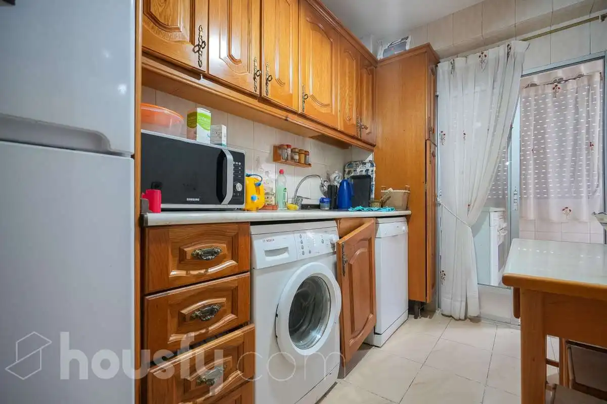 Cuina de Pis en venda en Madrid amb Terrassa, Traster i Moblat
