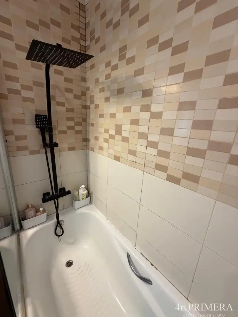 Baño de Dúplex de alquiler en Vallromanes con Aire acondicionado, Calefacción y Parquet