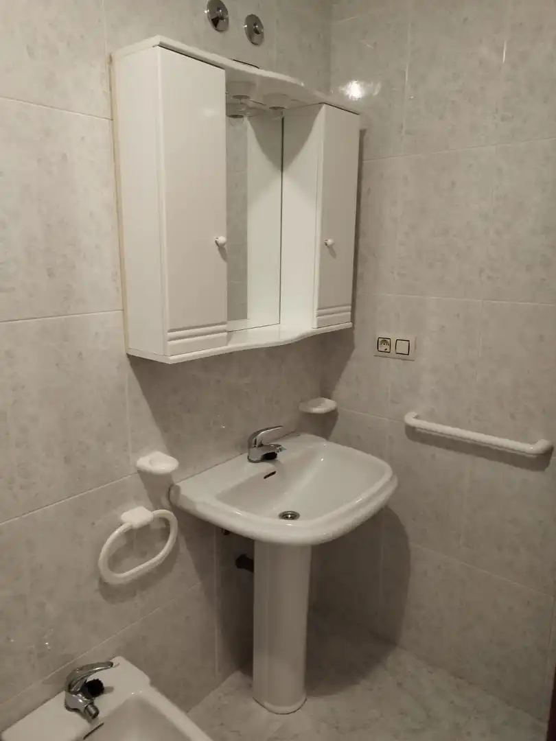 Baño de Piso en venta en Laxe con Trastero y Amueblado