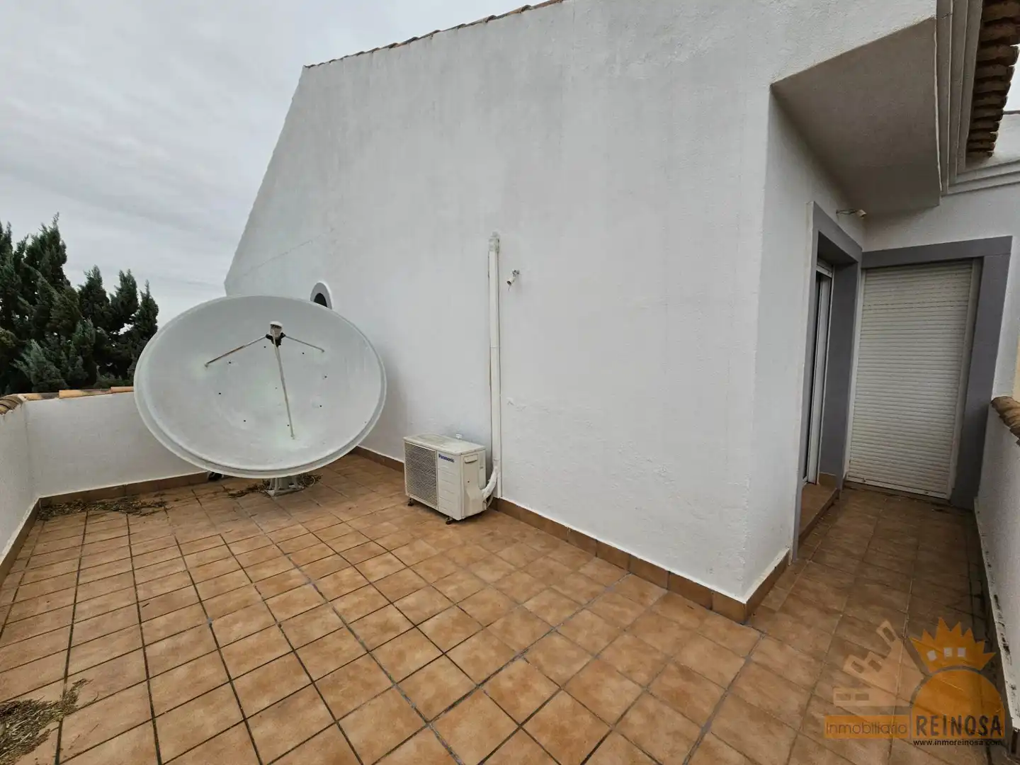 Terrasse von Einfamilien-Reihenhaus zum Verkauf in Molina de Segura mit Klimaanlage, Heizung und Privatgarten