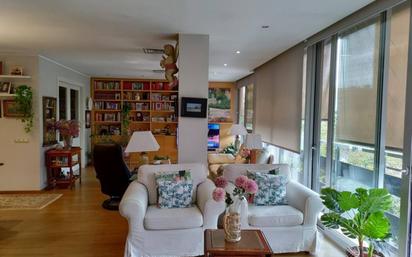 Living room of Flat for sale in  Barcelona Capital  with Air Conditioner