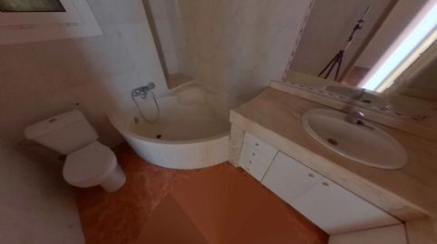 Foto 5 de Pis en venda a La Gavarra, Cornellà de Llobregat