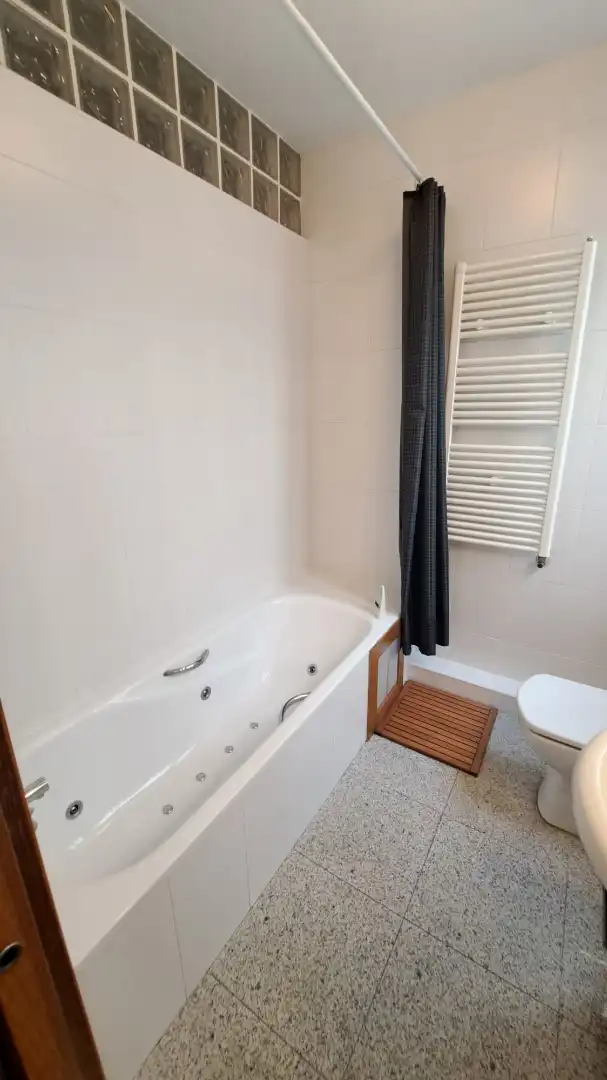 Bathroom of Flat for sale in Bilbao   with Heating, Oven and Washing machine