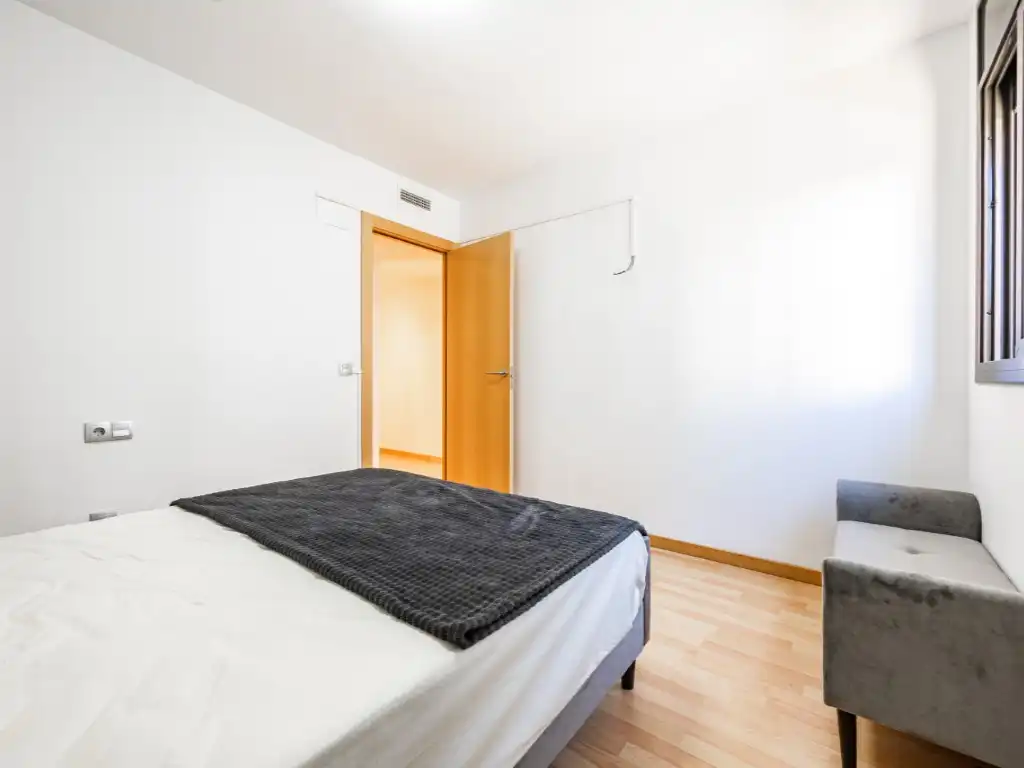 Flat with lift for sale in Avenida Marignane 24, imagen 4