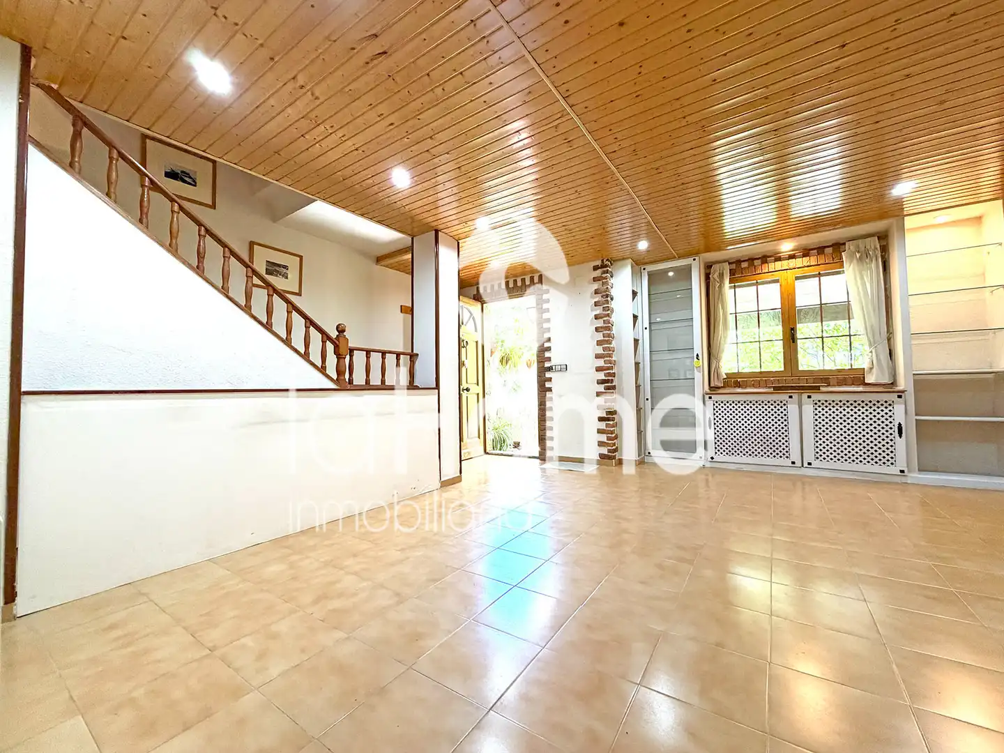 Detached homes for sale in Paterna  with Air Conditioner, Heating and Terrace
