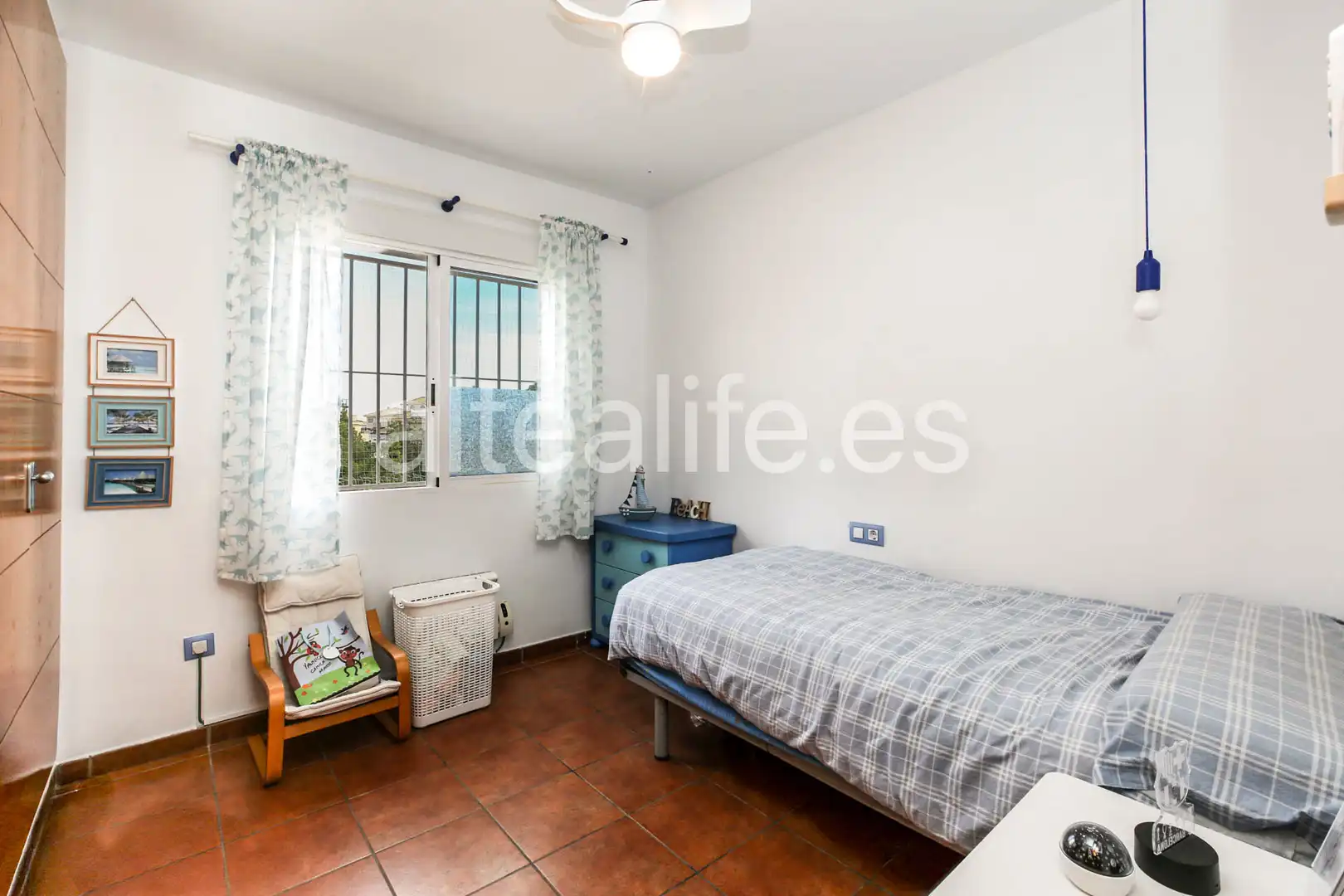 Habitación de Casa adosada en venta en La Nucia con Aire acondicionado, Jardín privado y Terraza