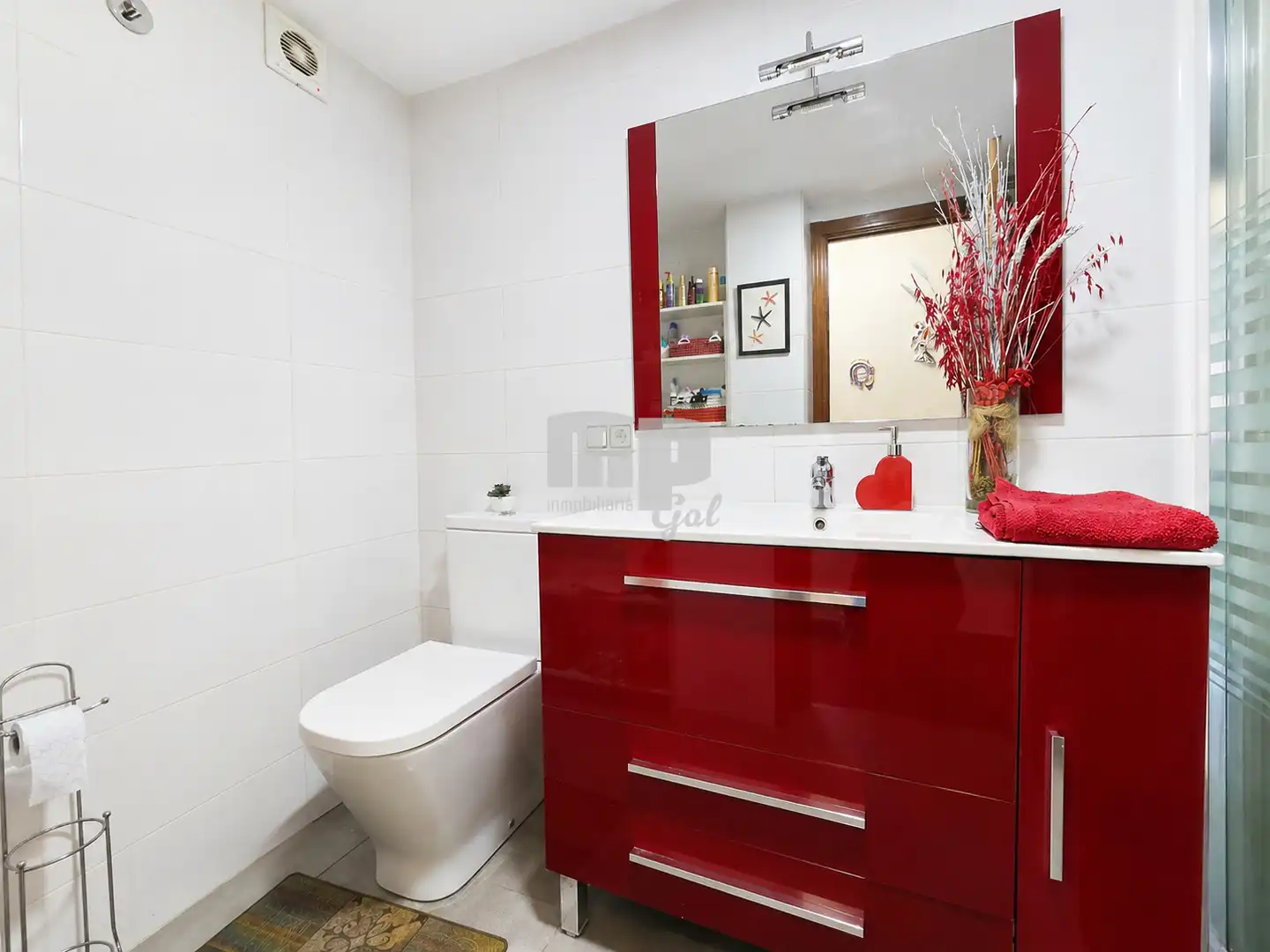 Bathroom of Flat for sale in Vigo   with Heating and Storage room
