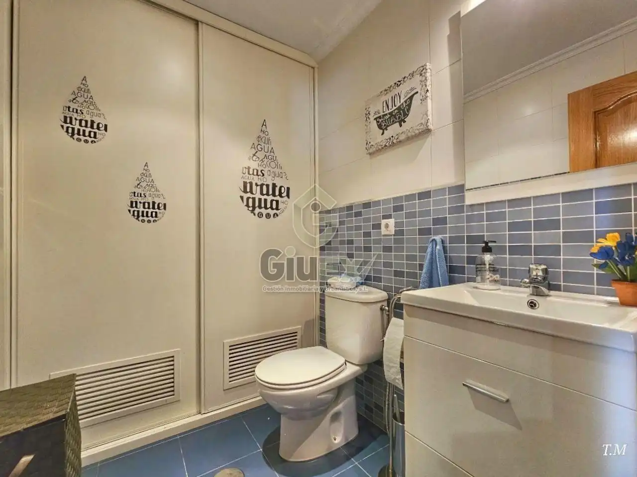 Bathroom of Houses for sale in Cáceres  with Heating, Terrace and Storage room