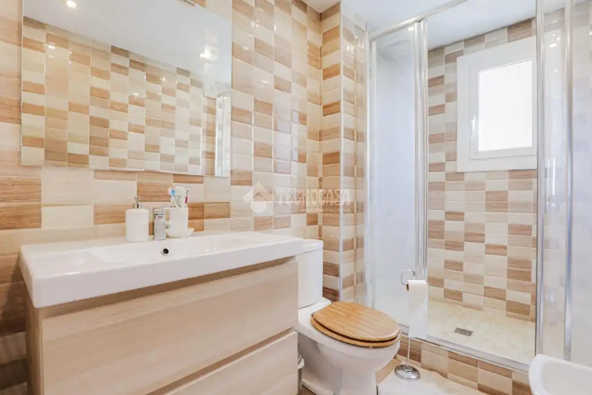 Badezimmer von Wohnung zum Verkauf in Mataró