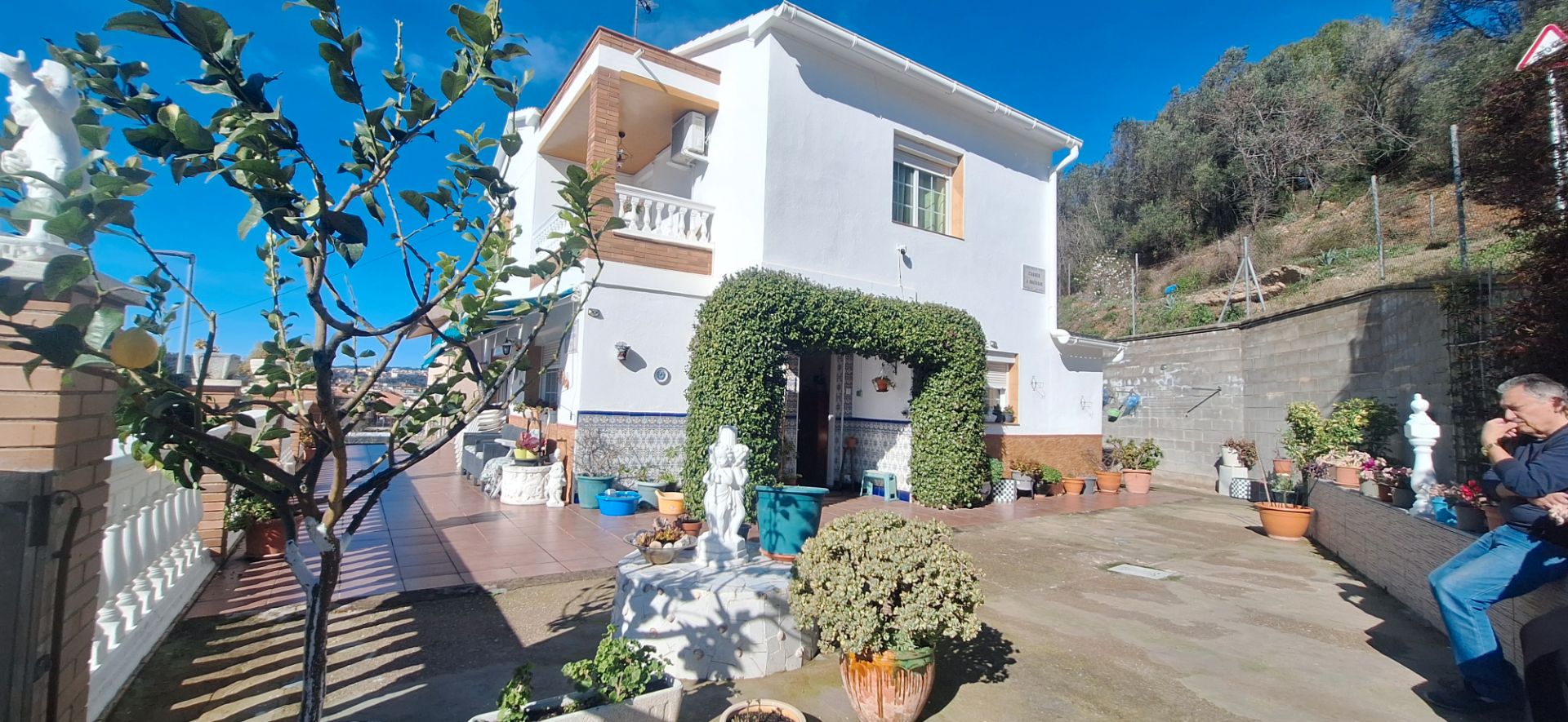Vista exterior de Casa o chalet en venta en Olesa de Montserrat con Aire acondicionado, Calefacción y Trastero