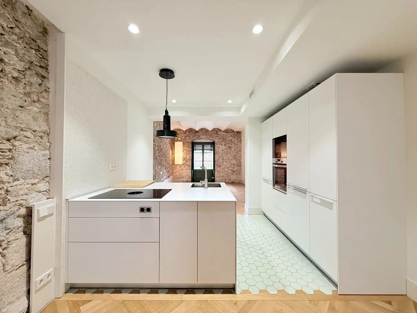 Kitchen of Attic for rent in Girona Capital  with Air Conditioner, Heating and Terrace