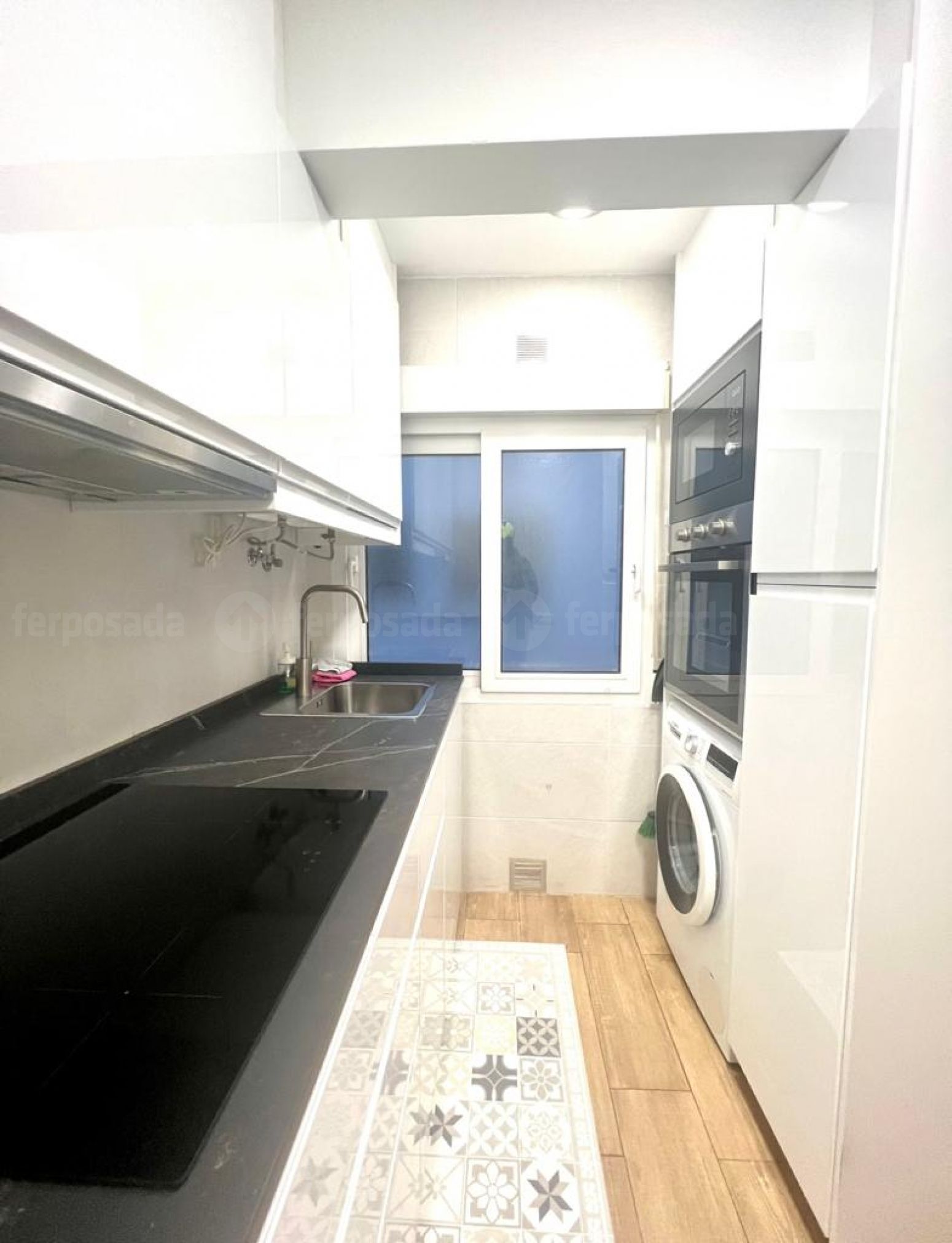 Piso en venta en Gijón - Calle Avilés, 23, Laviada