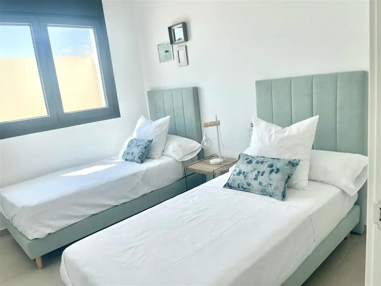 Dormitori de Casa adosada en venda en Torre-Pacheco amb Aire condicionat, Jardí privat i Piscina
