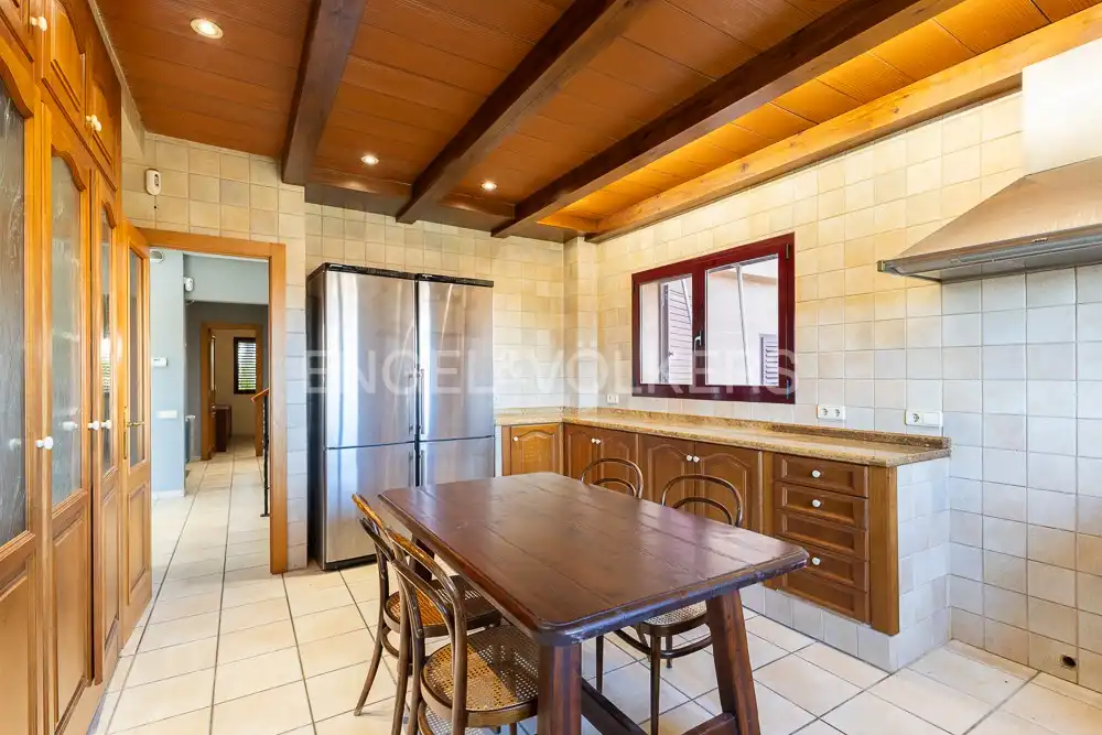 Kitchen of Houses for sale in La Pobla de Vallbona  with Air Conditioner, Heating and Private garden