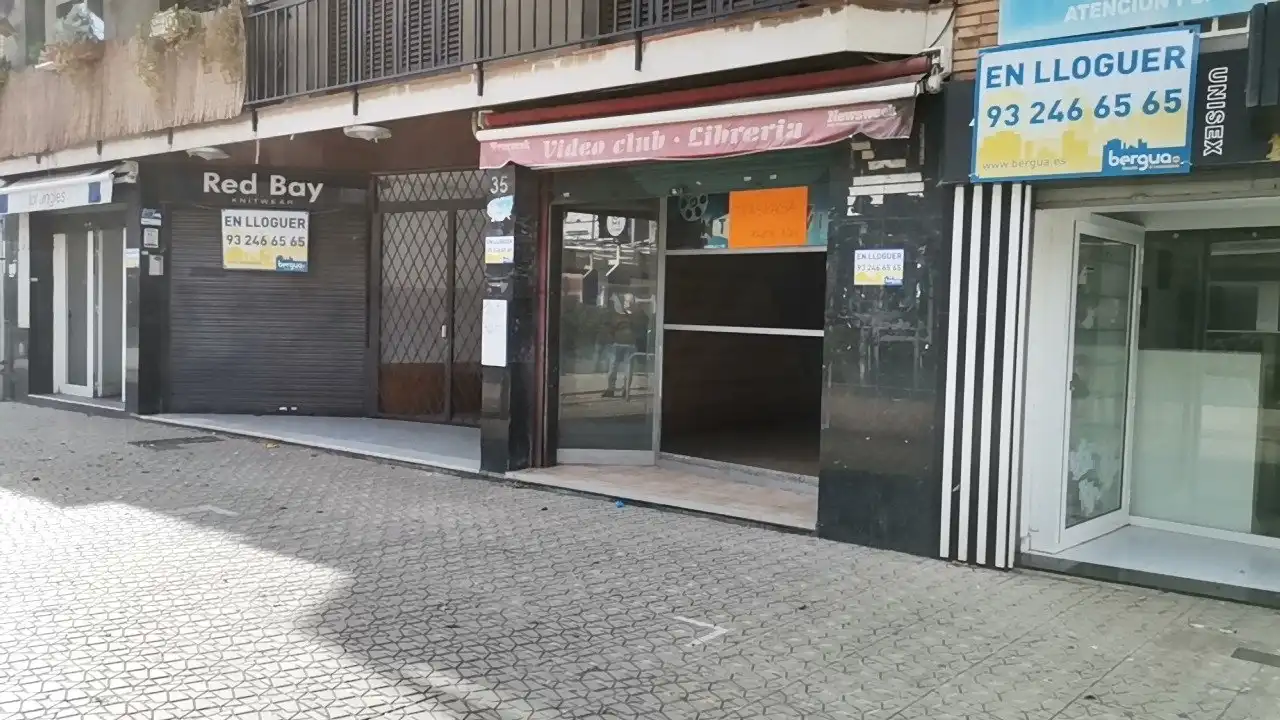 Gewerbefläche zur Miete in Avenida Banys, imagen 13