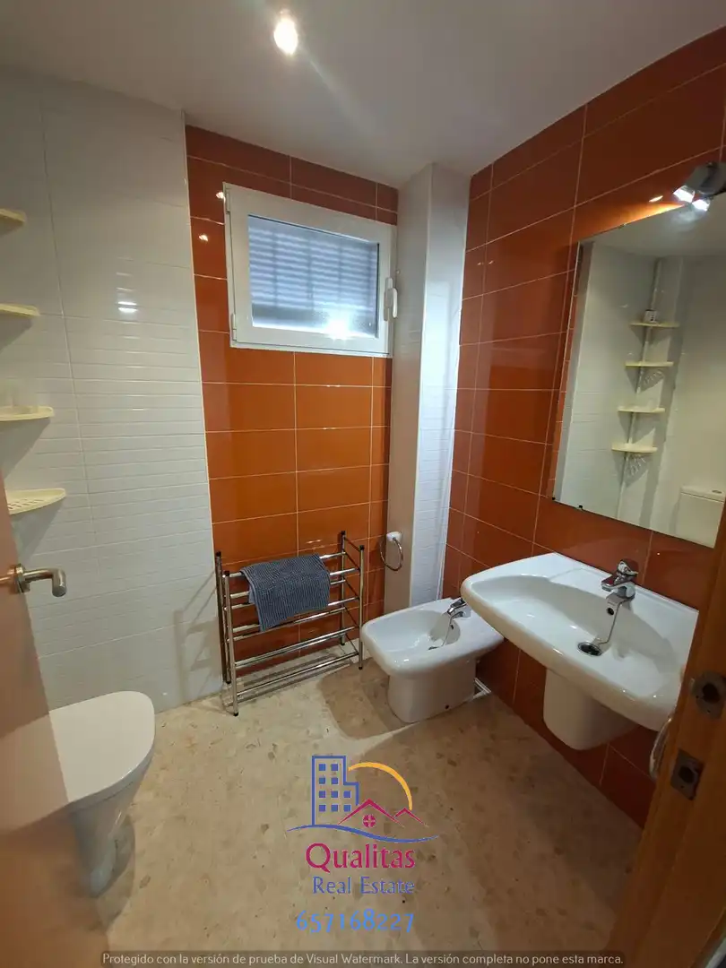 Baño de Apartamento de alquiler en Oliva con Aire acondicionado, Calefacción y Terraza