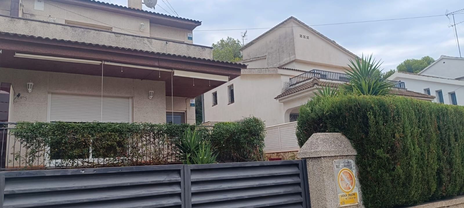 Exterior view of Single-family semi-detached to rent in Calafell  with Air Conditioner, Heating and Private garden