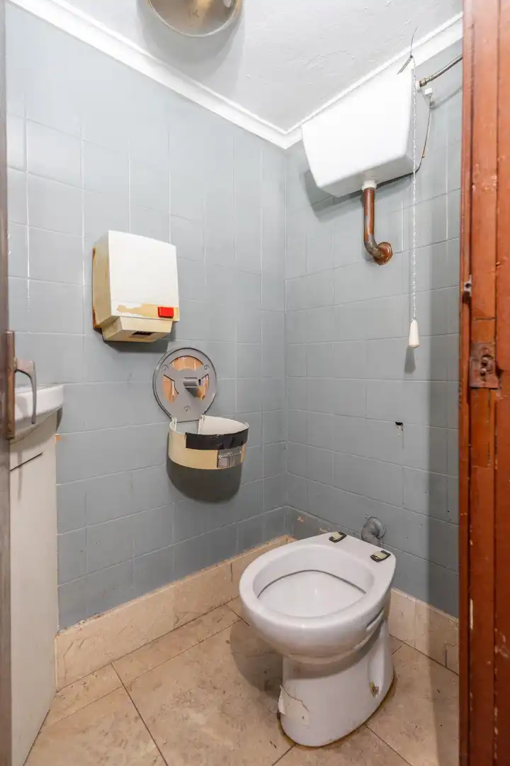 Badezimmer von Geschaftsraum zum Verkauf in Langreo