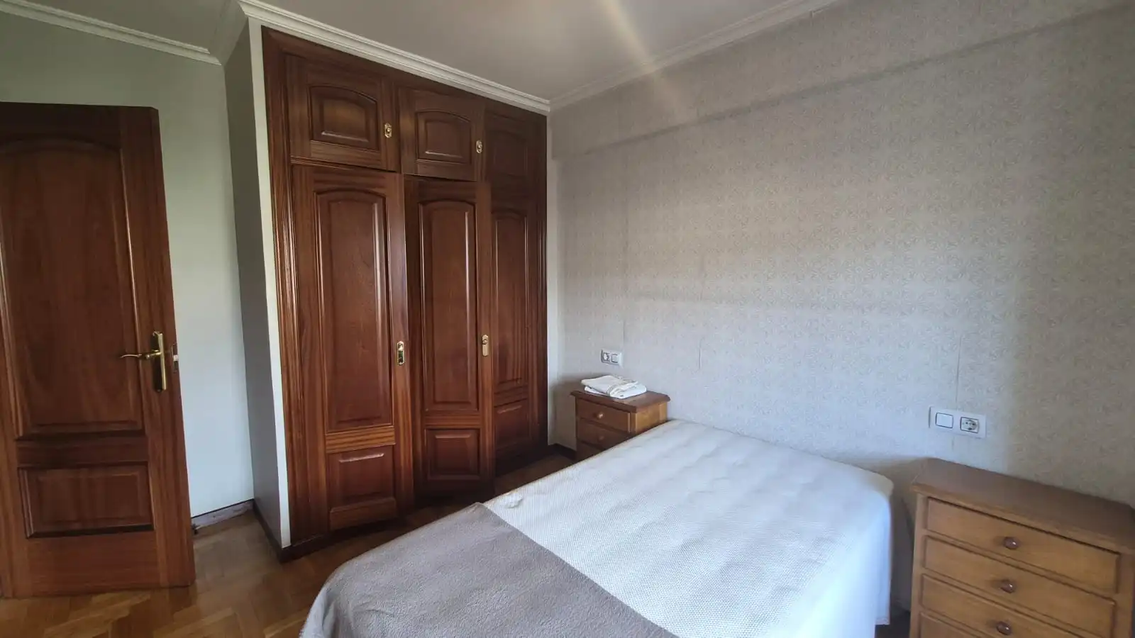 Habitación de Piso de alquiler en Vigo  con Amueblado, Horno y Lavadora