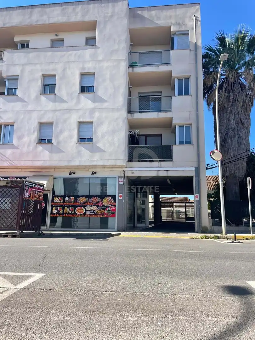 Flat for sale in Deltebre  with Air Conditioner