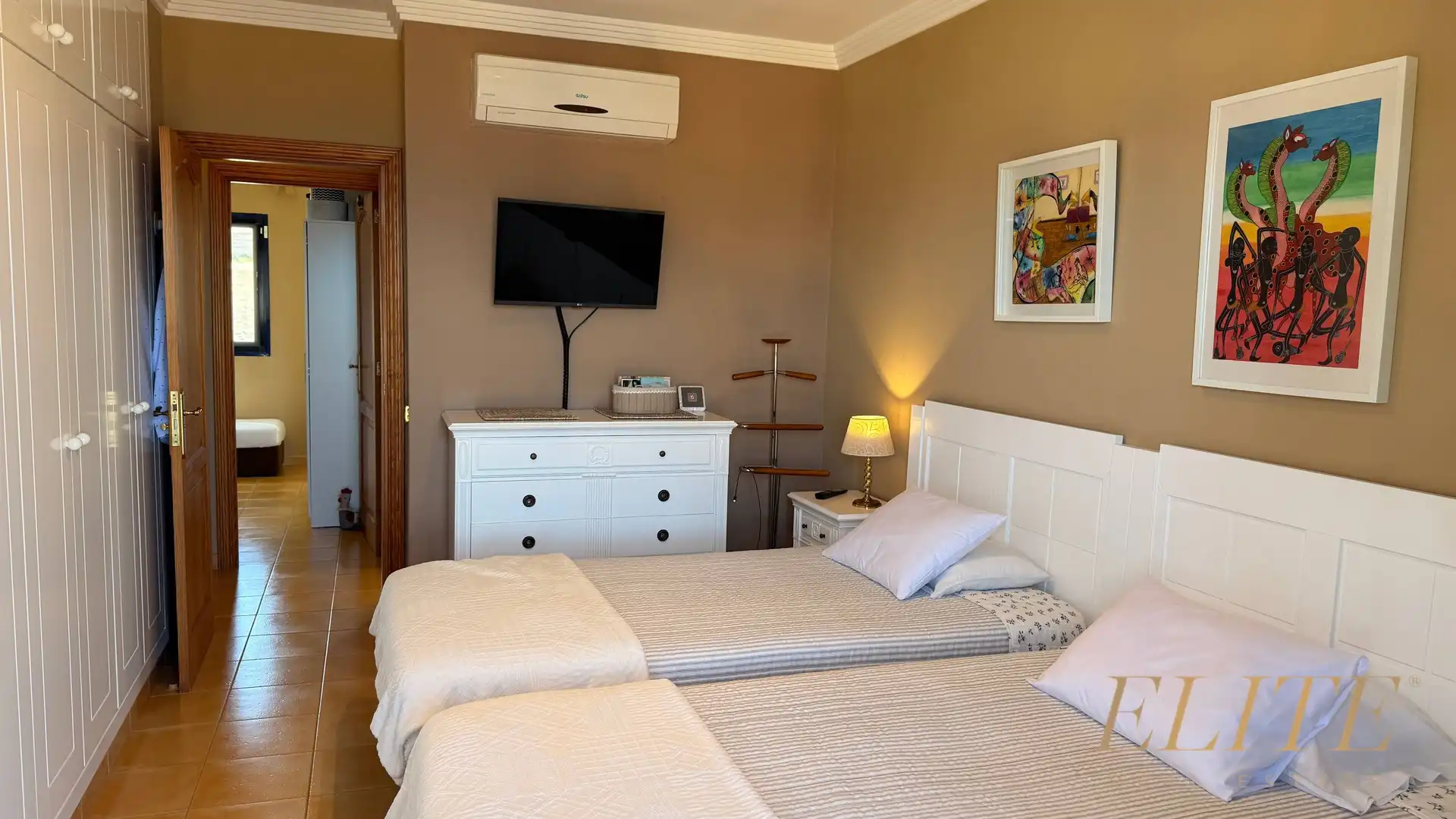 Bedroom of Detached homes for sale in San Bartolomé de Tirajana  with Air Conditioner, Heating and Private garden