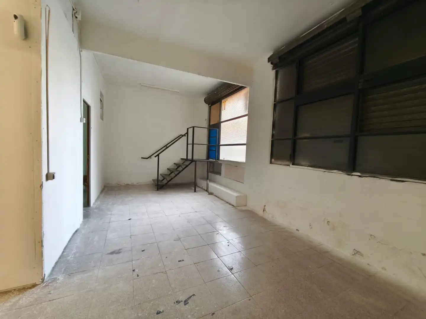 Local comercial en venda a Carrer de l'Escultor Llimona, imagen 2