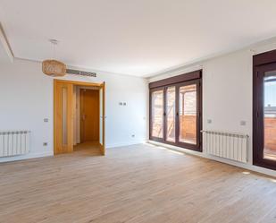 Attic to rent in Montecillo