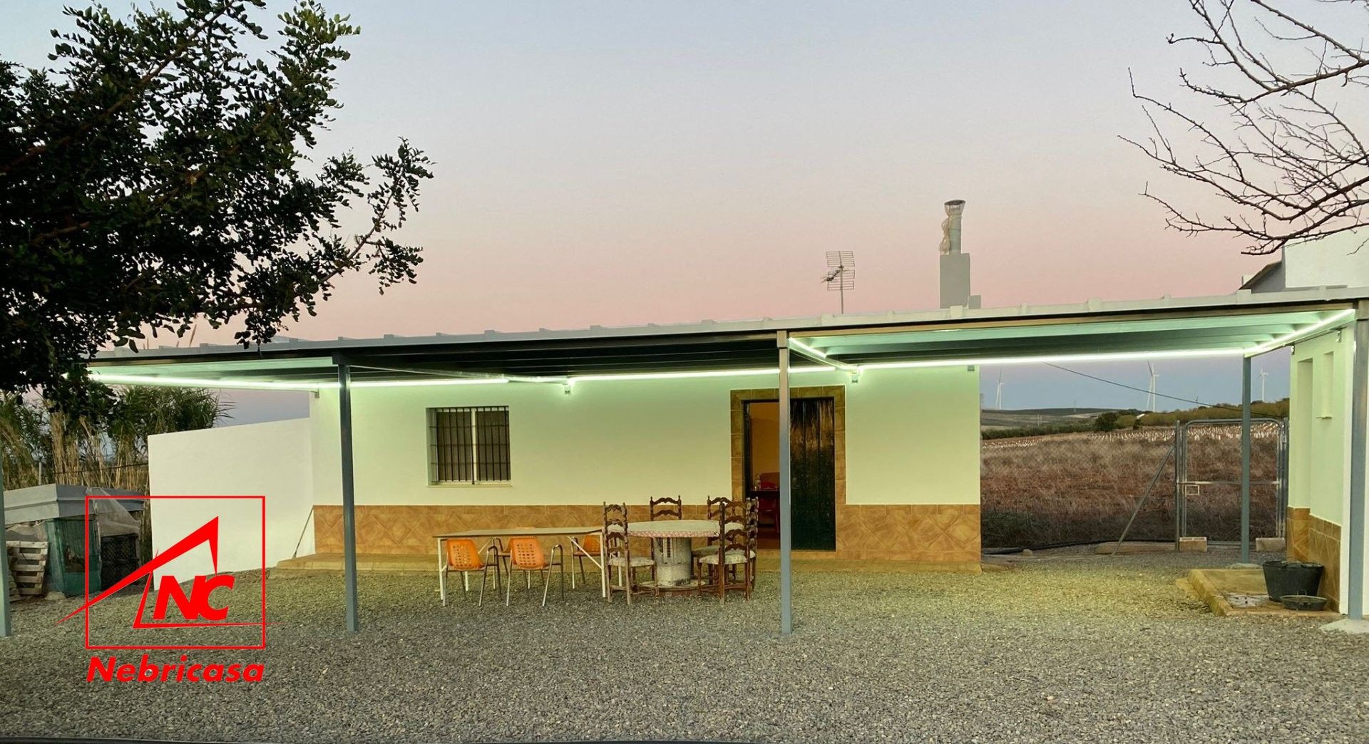 Vista exterior de Residencial en venda en El Cuervo de Sevilla