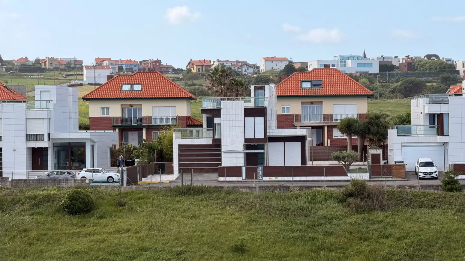 Vista exterior de Ático en venta en Piélagos con Calefacción, Jardín privado y Parquet