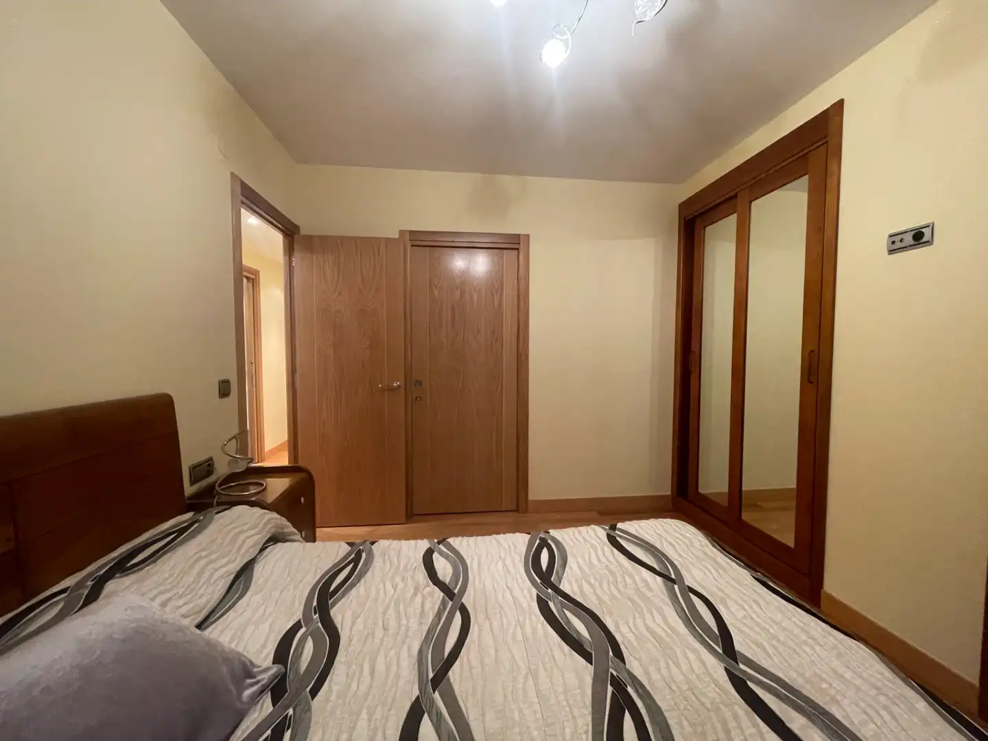 Habitación de Piso en venta en Zarautz con Calefacción, Amueblado y Balcón