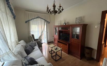 Sala d'estar de Pis de lloguer en Salamanca Capital amb Calefacció, Terrassa i Balcó