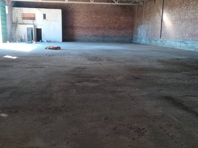 Local comercial en Alquiler en Carrer dels Cups, 7 en Bell-lloc d'Urgell