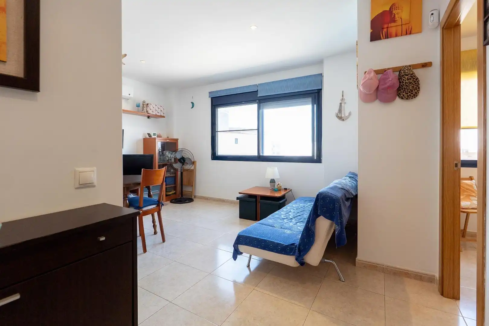 Sala d'estar de Pis en venda en Sant Jaume d'Enveja amb Piscina comunitària