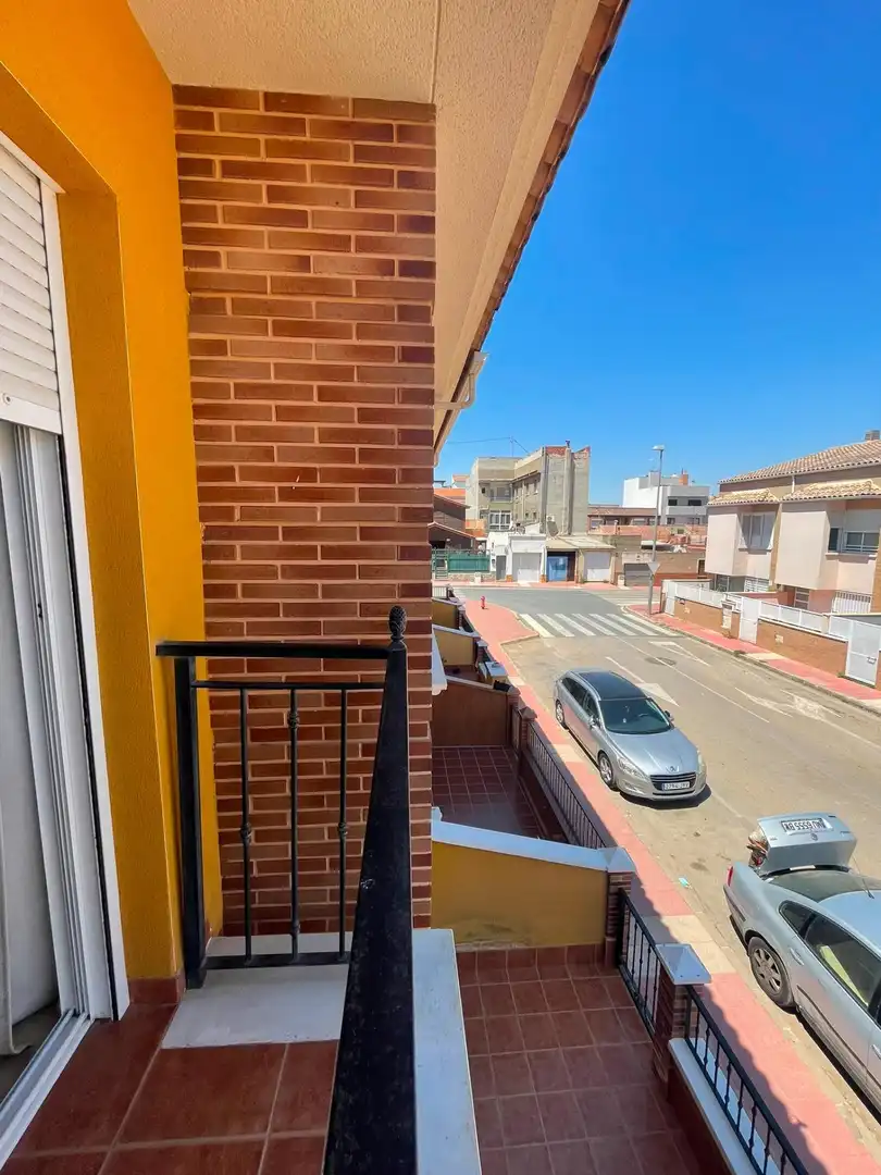 Vista exterior de Casa o xalet en venda en Murcia amb Aire condicionat, Terrassa i Balcó