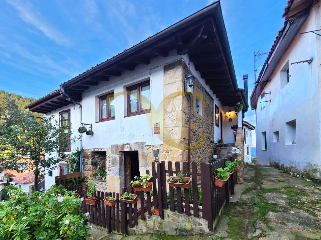 Vista exterior de Casa o xalet en venda en Villaviciosa amb Calefacció i Moblat